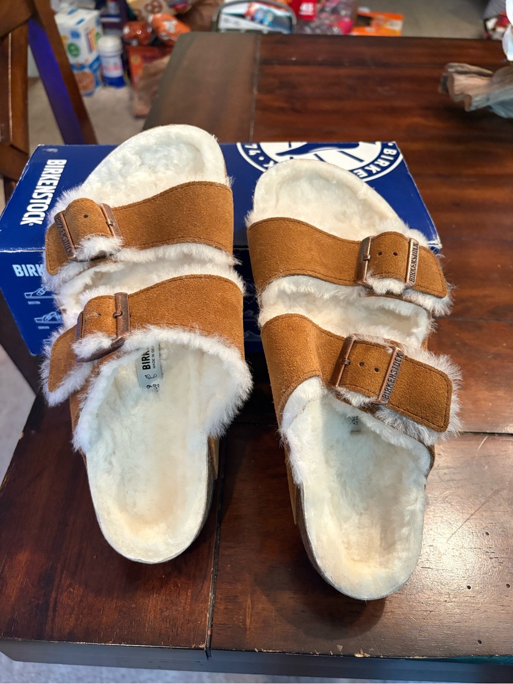 Women’s Arizona fur mink Birkenstocks - Picture 4 of 7